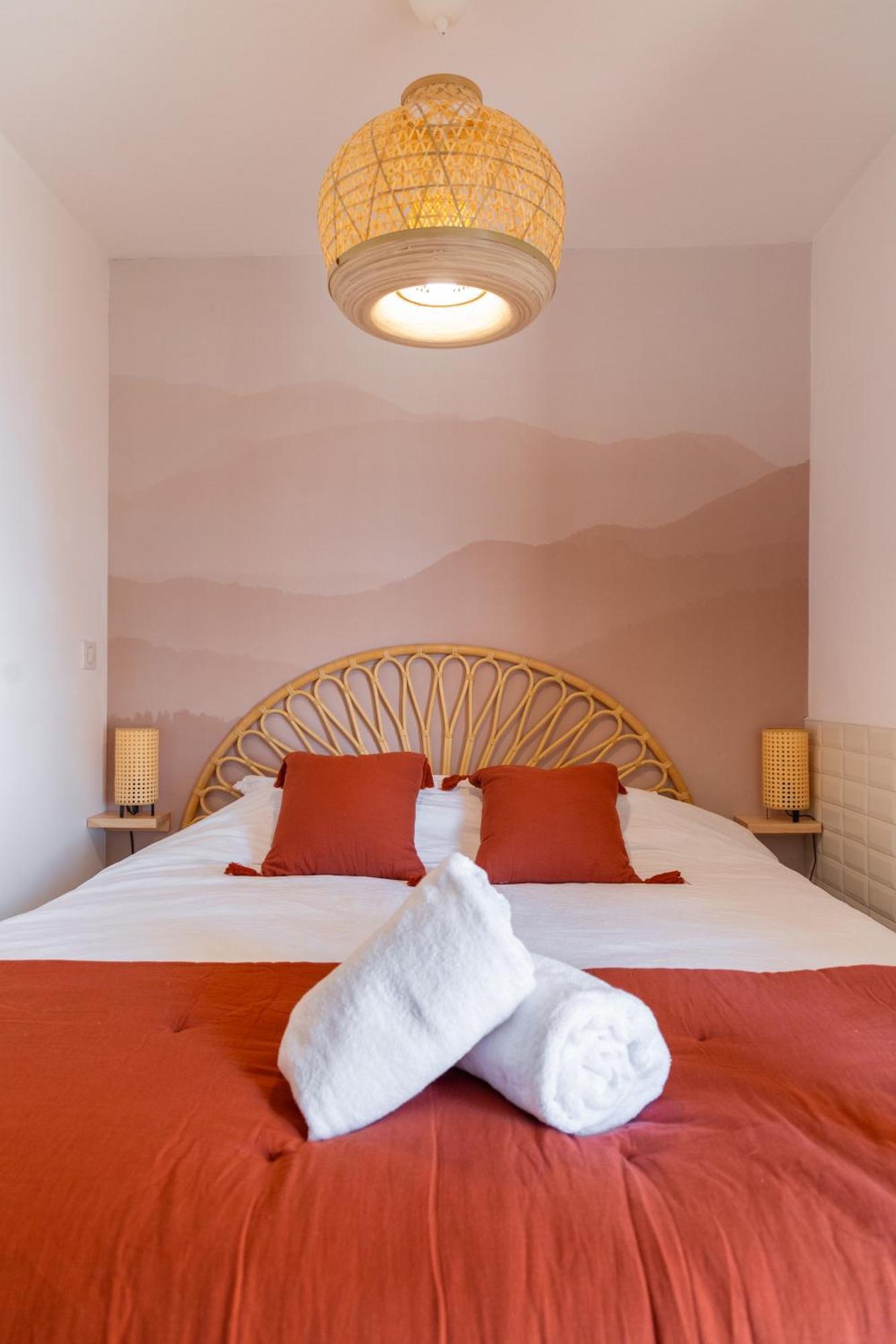 Appart Cosy, Piscine, Clim, Parking Prive - Proche Plage - Arrivee Autonome - Lit Queen Size Ла-Сейн-сюр-Мер Экстерьер фото