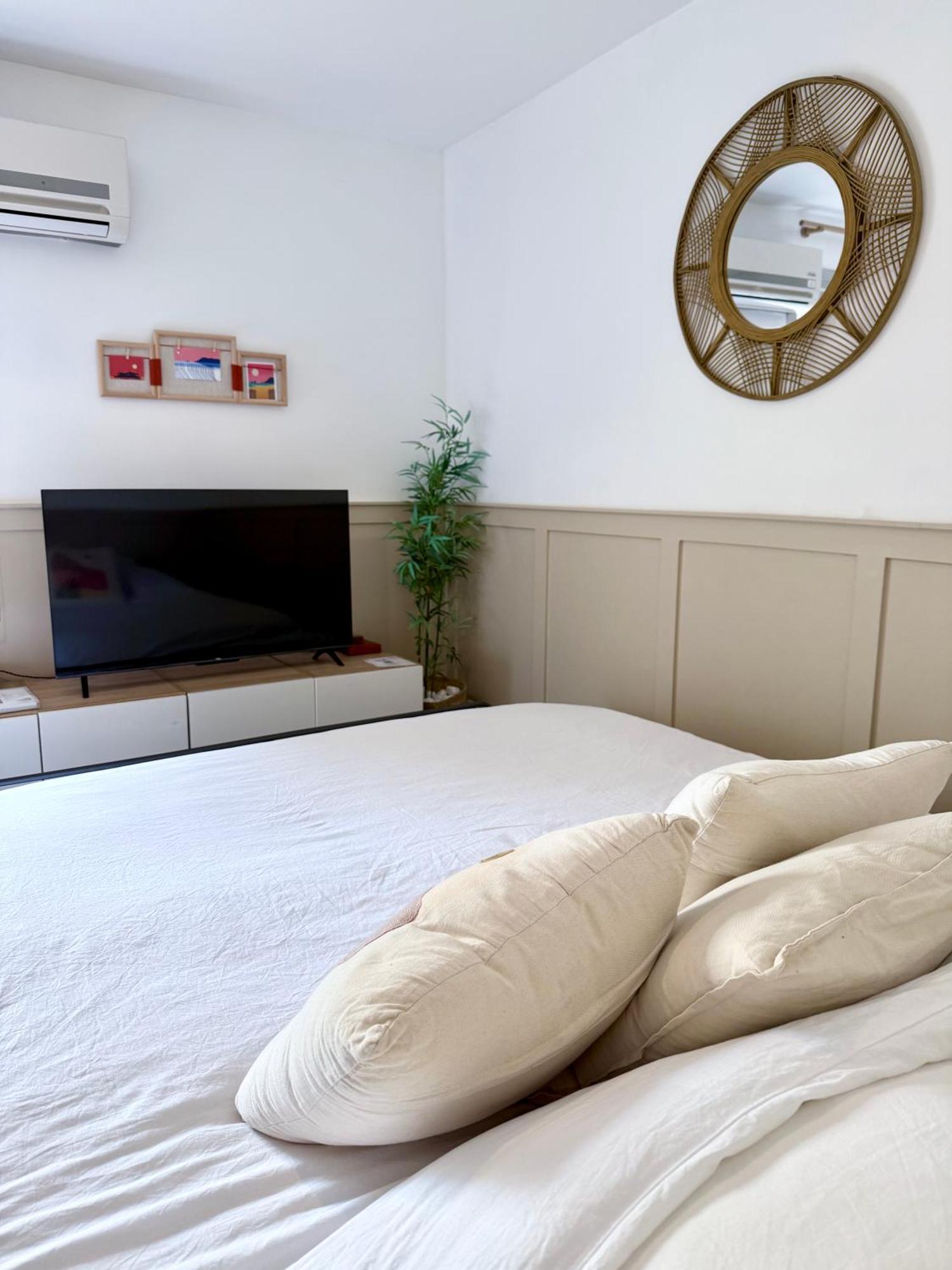 Appart Cosy, Piscine, Clim, Parking Prive - Proche Plage - Arrivee Autonome - Lit Queen Size Ла-Сейн-сюр-Мер Экстерьер фото